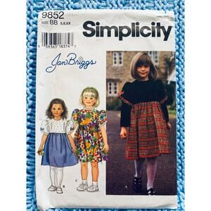 Simplicity 9852 Pattern Girls dress puff sleeve Size 5 6 6x
